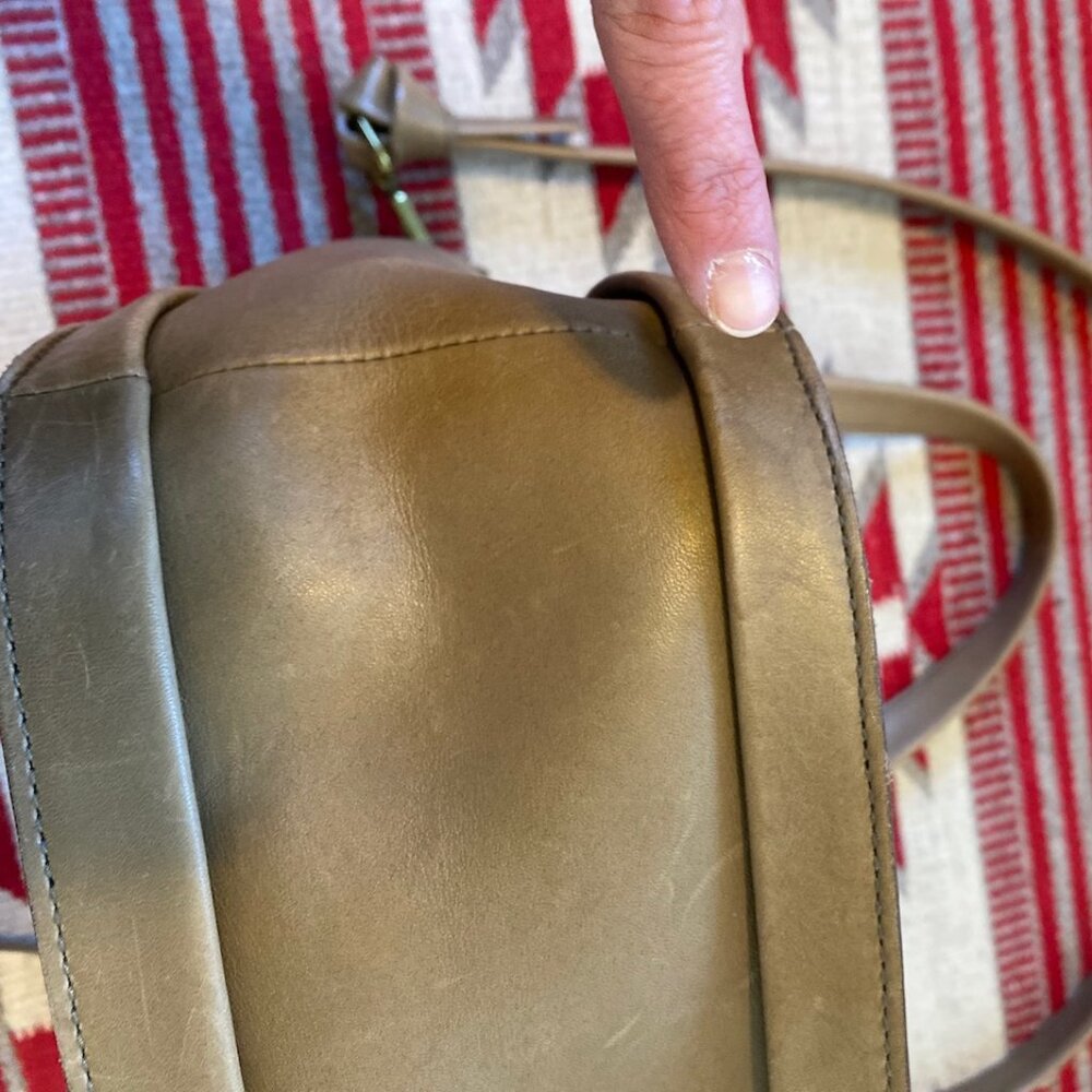 Beautiful J. Crew Leather Shoulder and Handbag. - Picture 13 of 15